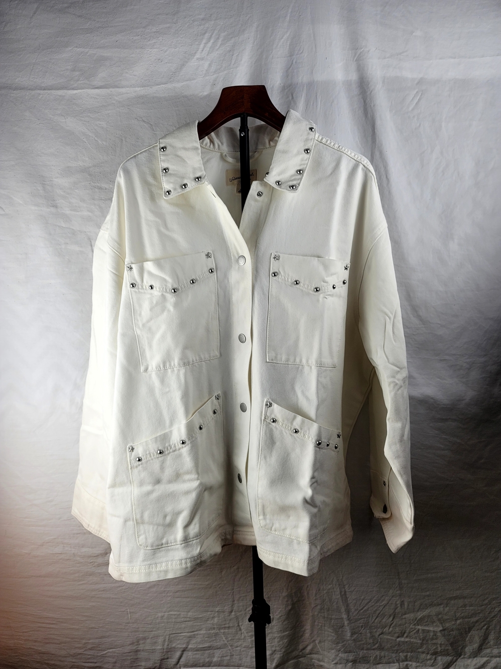 NWT Universal Thread White Studded Star Chore Denim Jacket XL